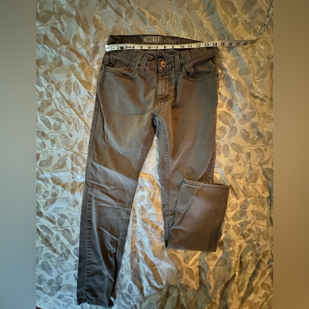 Messenger jeans from zumiez approximately measured 30X30 grey/gray